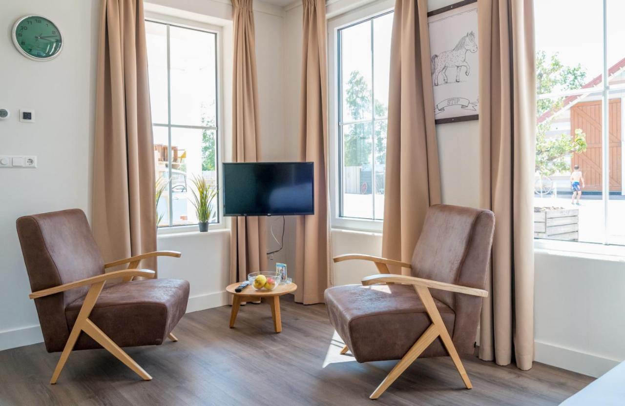 Familie Resort Molenwaard Ottoland Exteriör bild