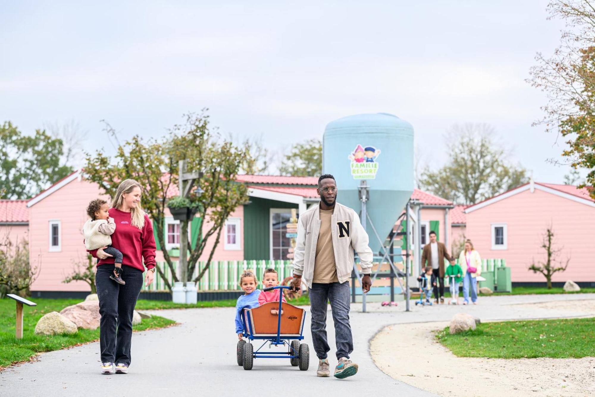 Familie Resort Molenwaard Ottoland Exteriör bild